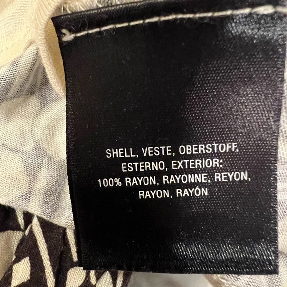 Anthropologie Top Vanessa Virginia Floral Knotted Scoop Neck Tank Size XS NWT - Picture 12 of 14